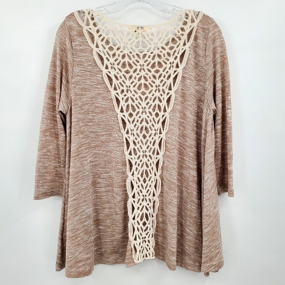 Umgee Lace Back 3/4 Sleeve Boho Tan Top - Picture 2 of 6